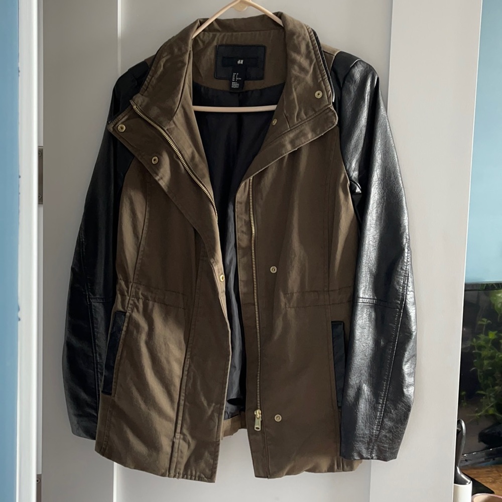 H&M army green and faux leather sleeve jacket 2